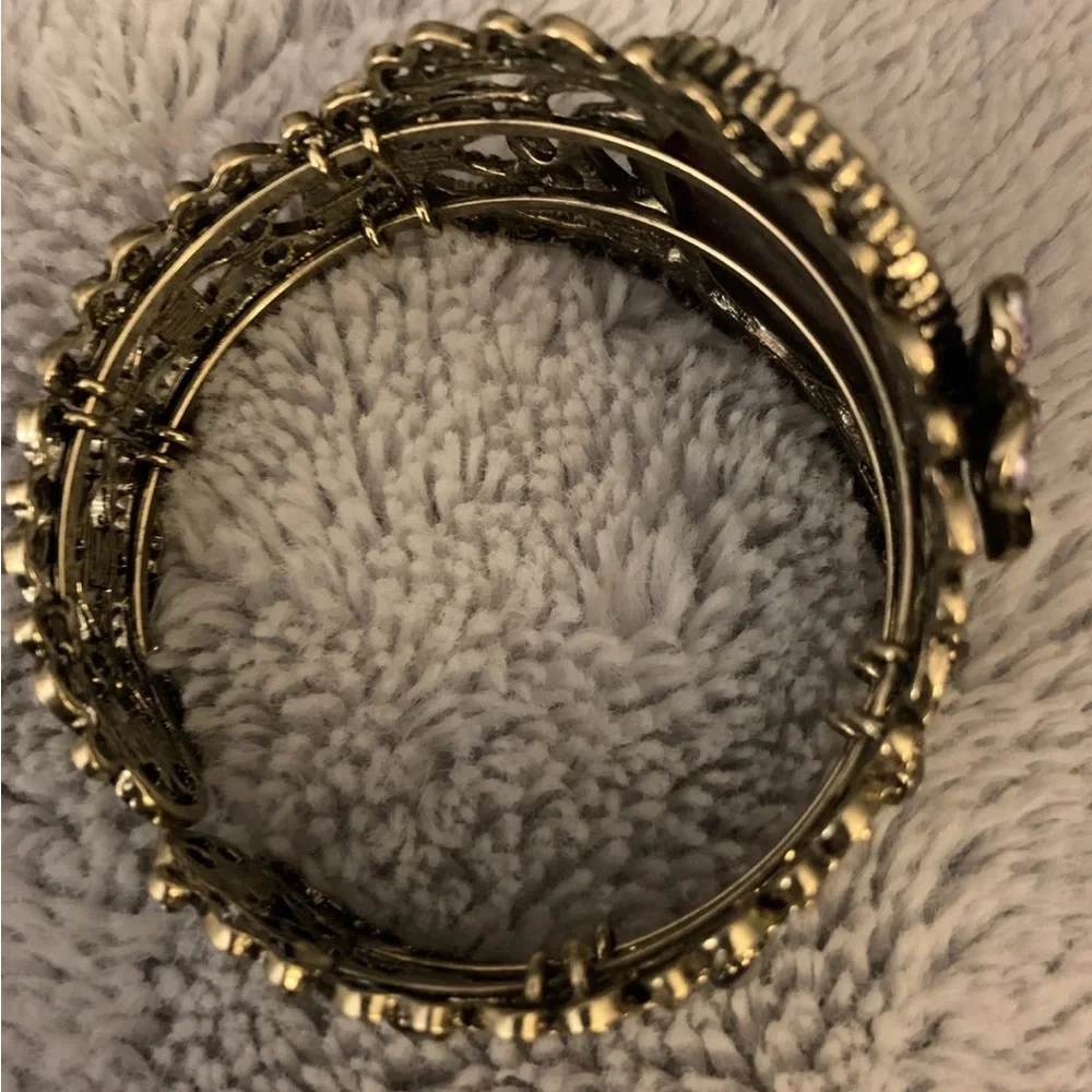 Vintage Cameo Bracelet with Purple Accents - Picture 4 of 4